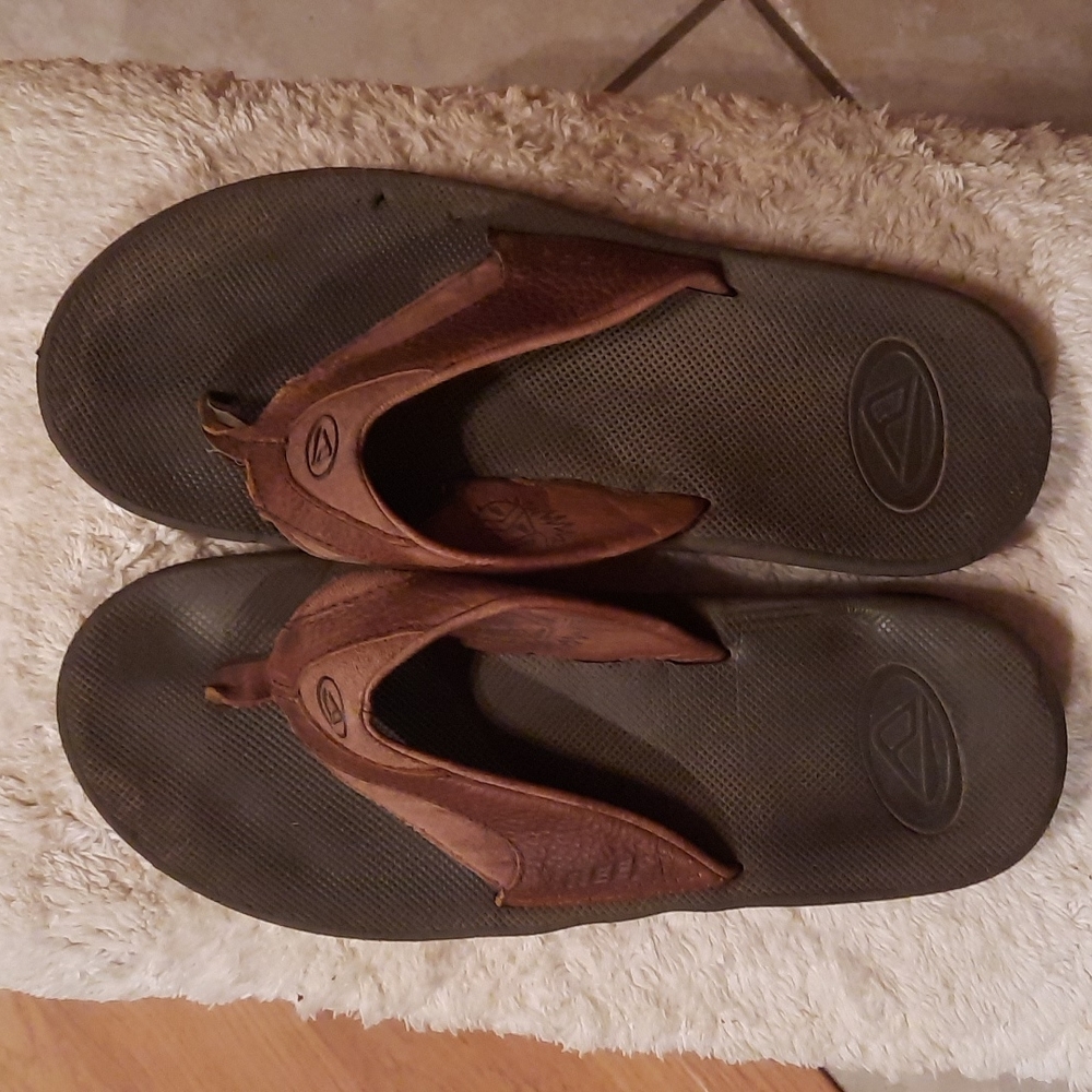 Reef men's 11 sandles